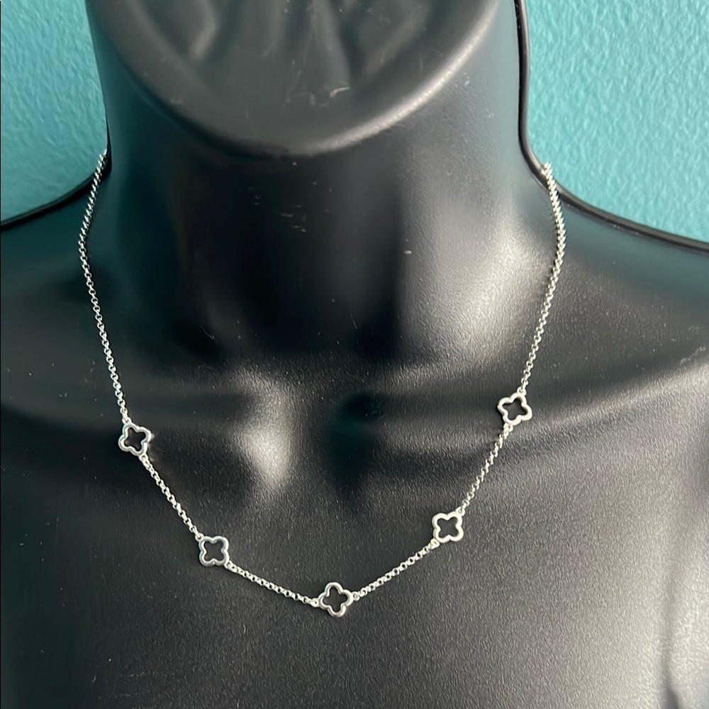 NWT Sterling Silver Clover Necklace